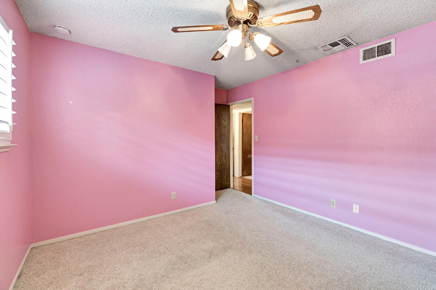 2130 N Garden Ave, Fresno, CA 93703