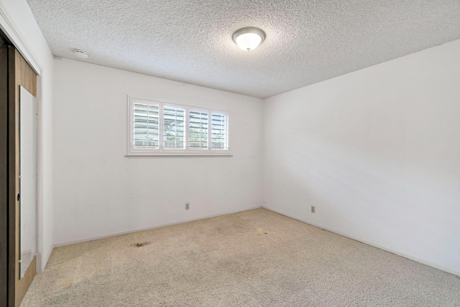 2130 N Garden Ave, Fresno, CA 93703