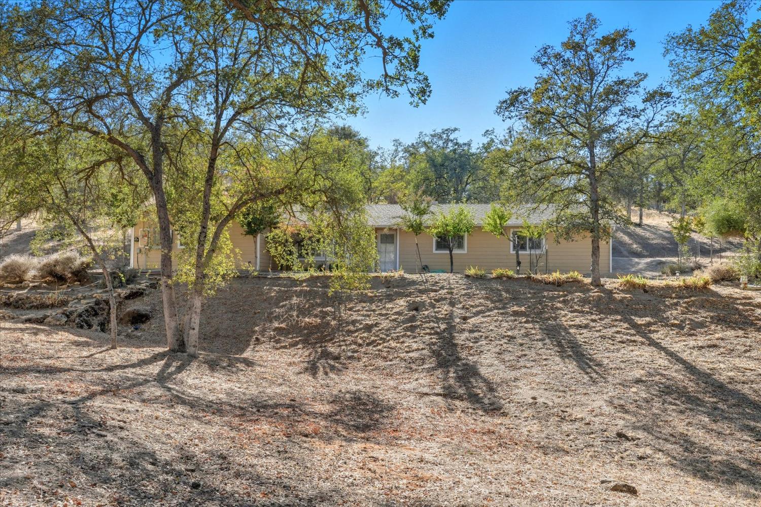 43468 Crystal Cave Cir, Coarsegold, CA 93614