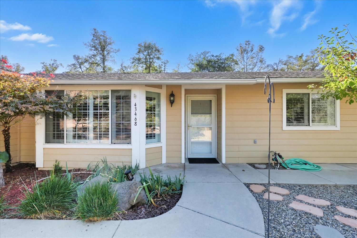 43468 Crystal Cave Cir, Coarsegold, CA 93614