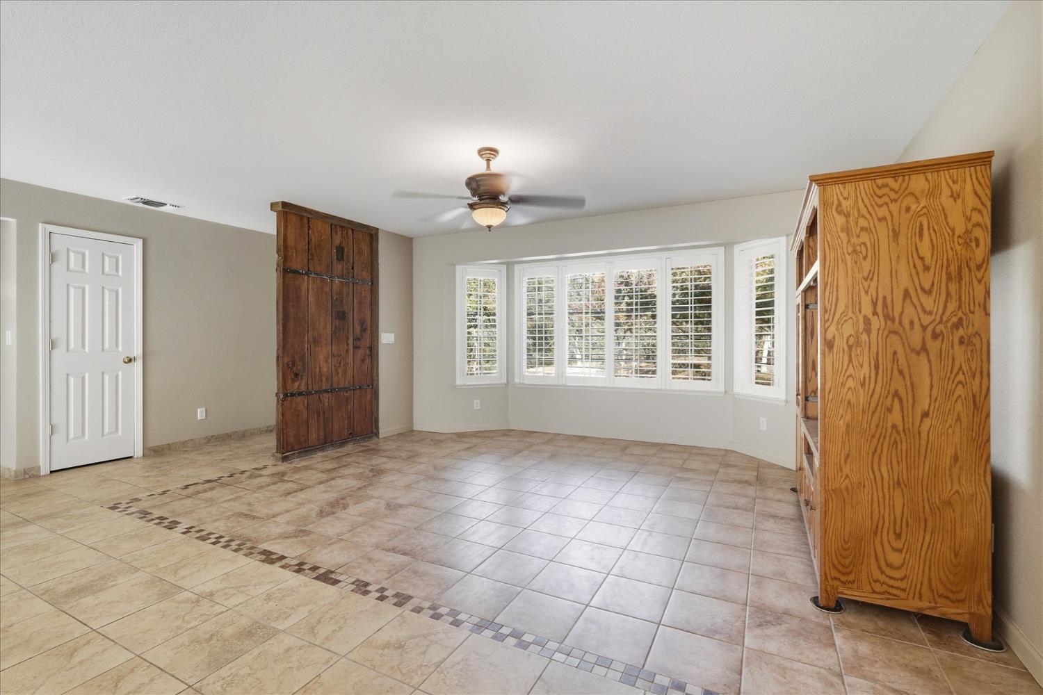 43468 Crystal Cave Cir, Coarsegold, CA 93614