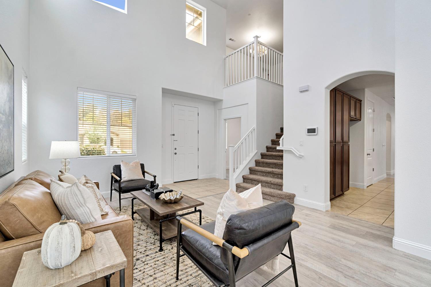 1776 Whiteash Ave, Clovis, CA 93619