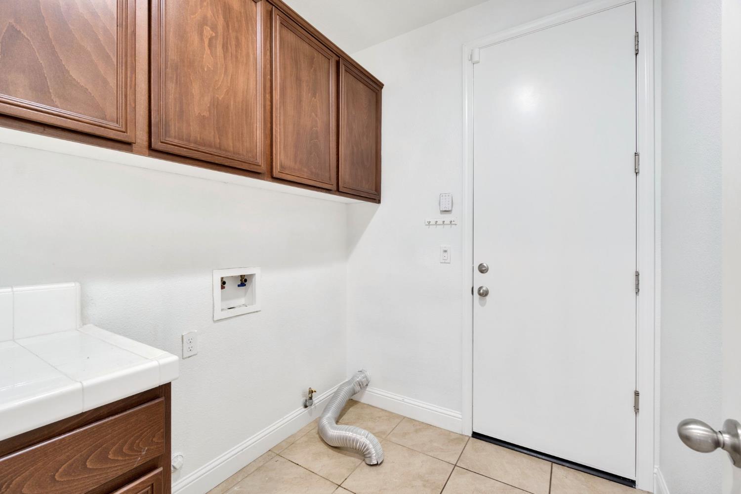 1776 Whiteash Ave, Clovis, CA 93619