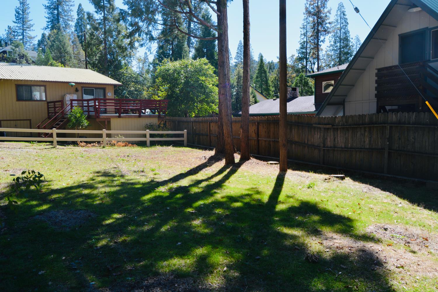 39656 Red Bud, Bass Lake, CA 93604