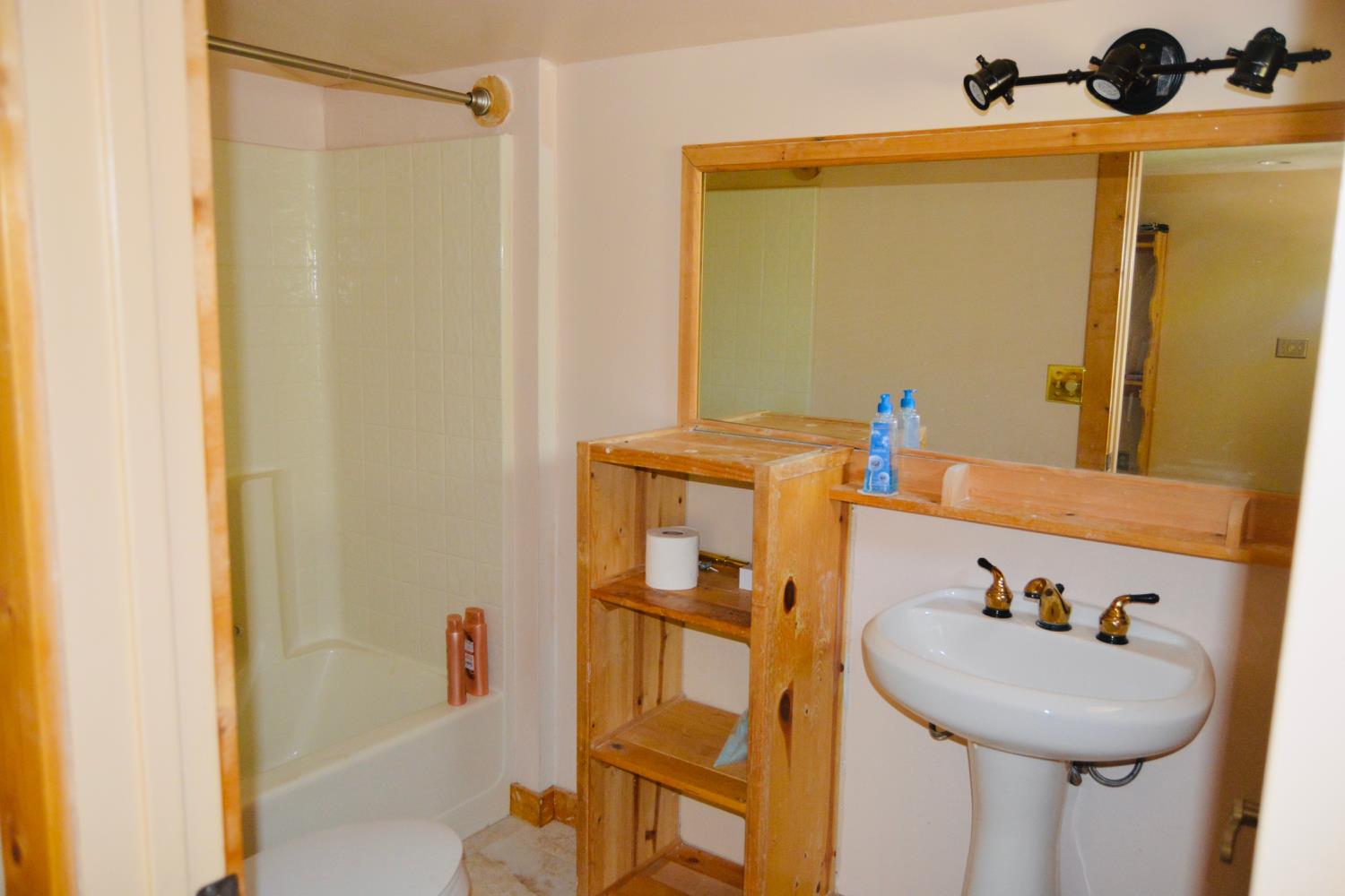 39656 Red Bud, Bass Lake, CA 93604