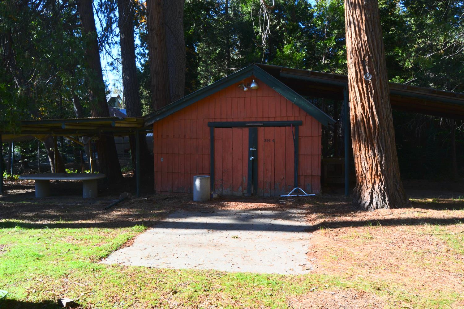 39656 Red Bud, Bass Lake, CA 93604