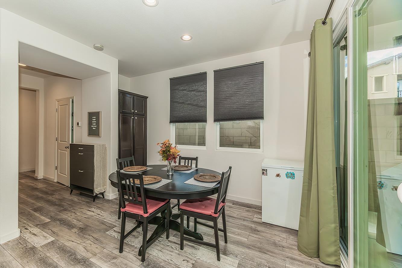 991 W Fir St, Madera, CA 93636