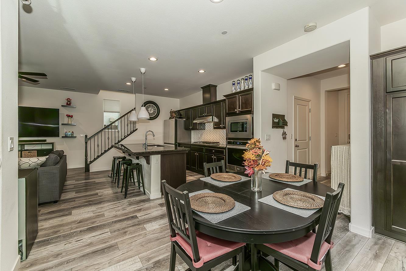 991 W Fir St, Madera, CA 93636