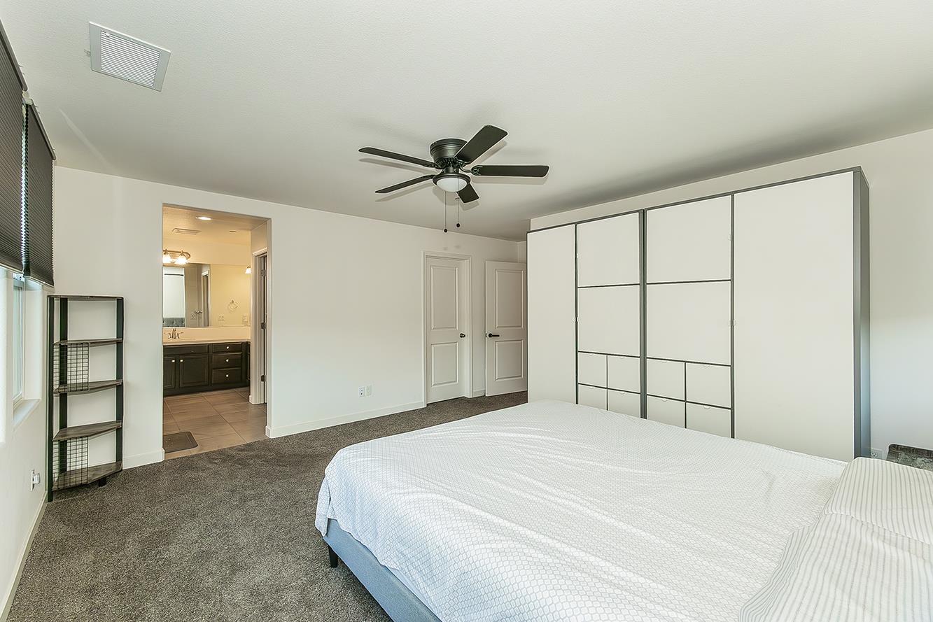 991 W Fir St, Madera, CA 93636