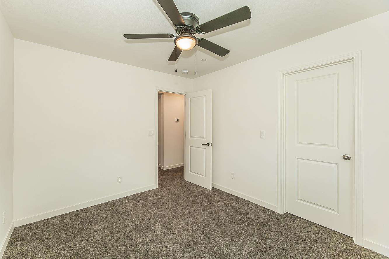 991 W Fir St, Madera, CA 93636