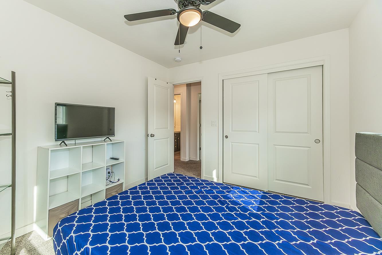 991 W Fir St, Madera, CA 93636