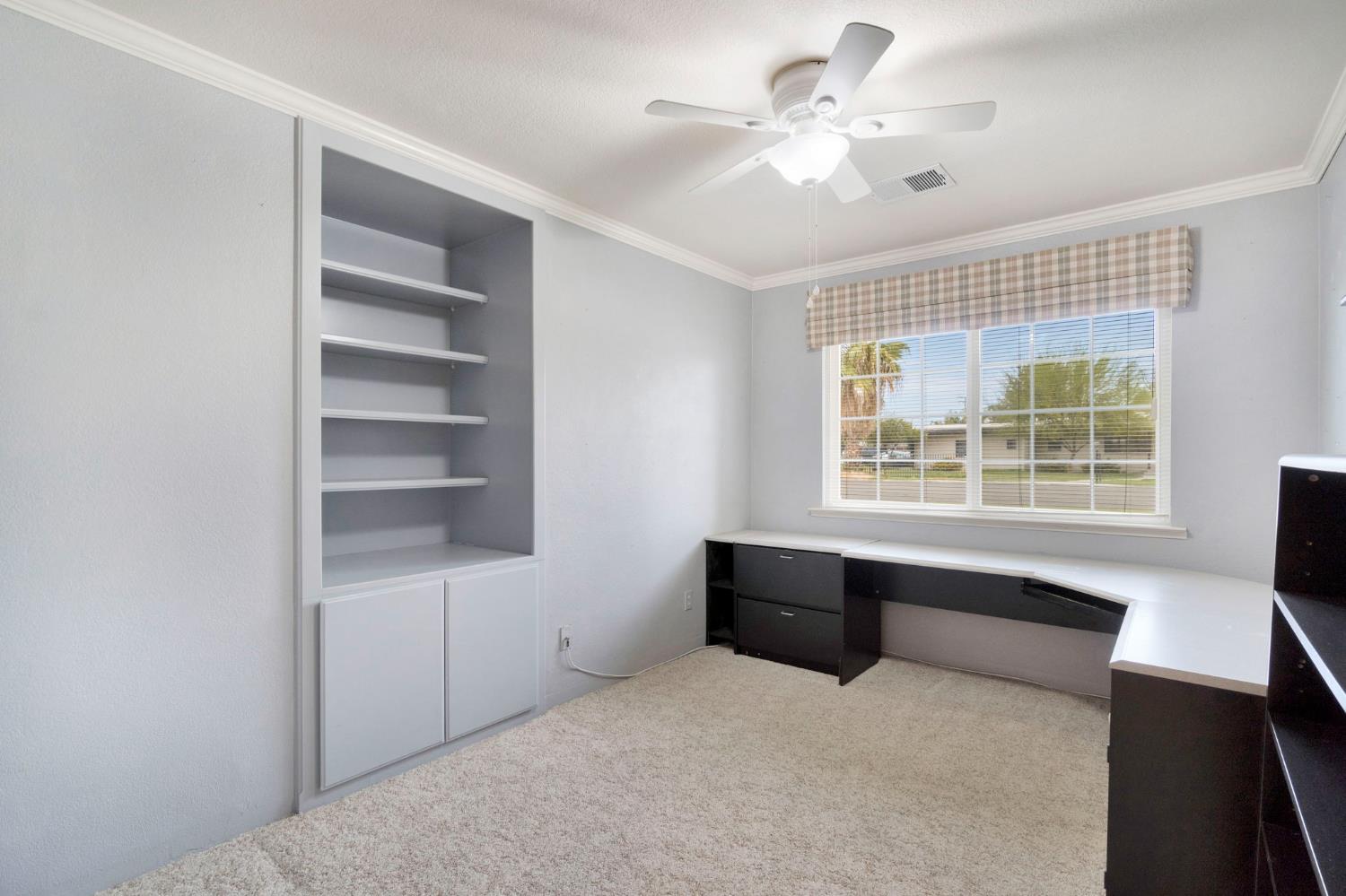 2020 Short Dr, Hanford, CA 93230