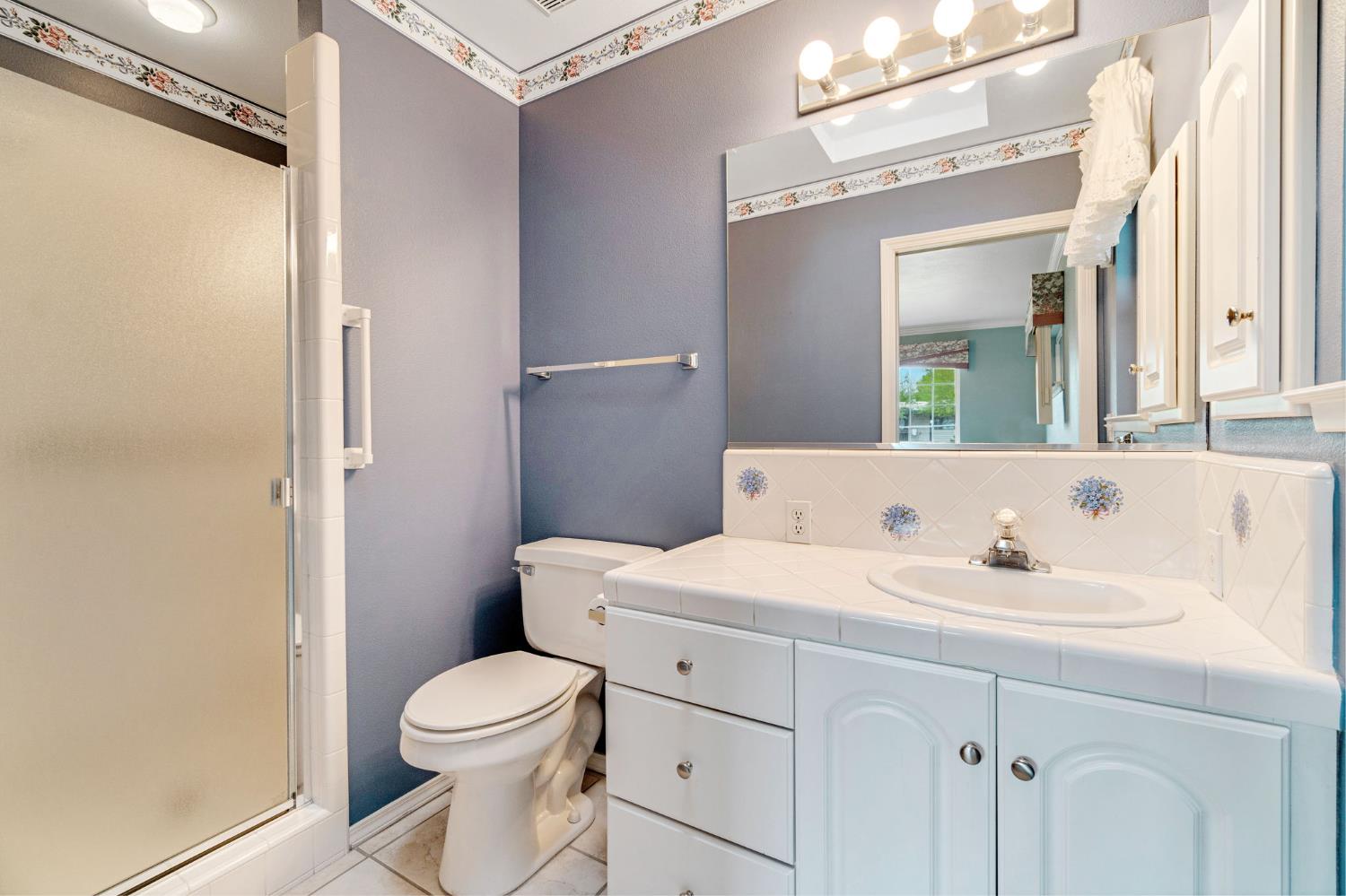 2020 Short Dr, Hanford, CA 93230