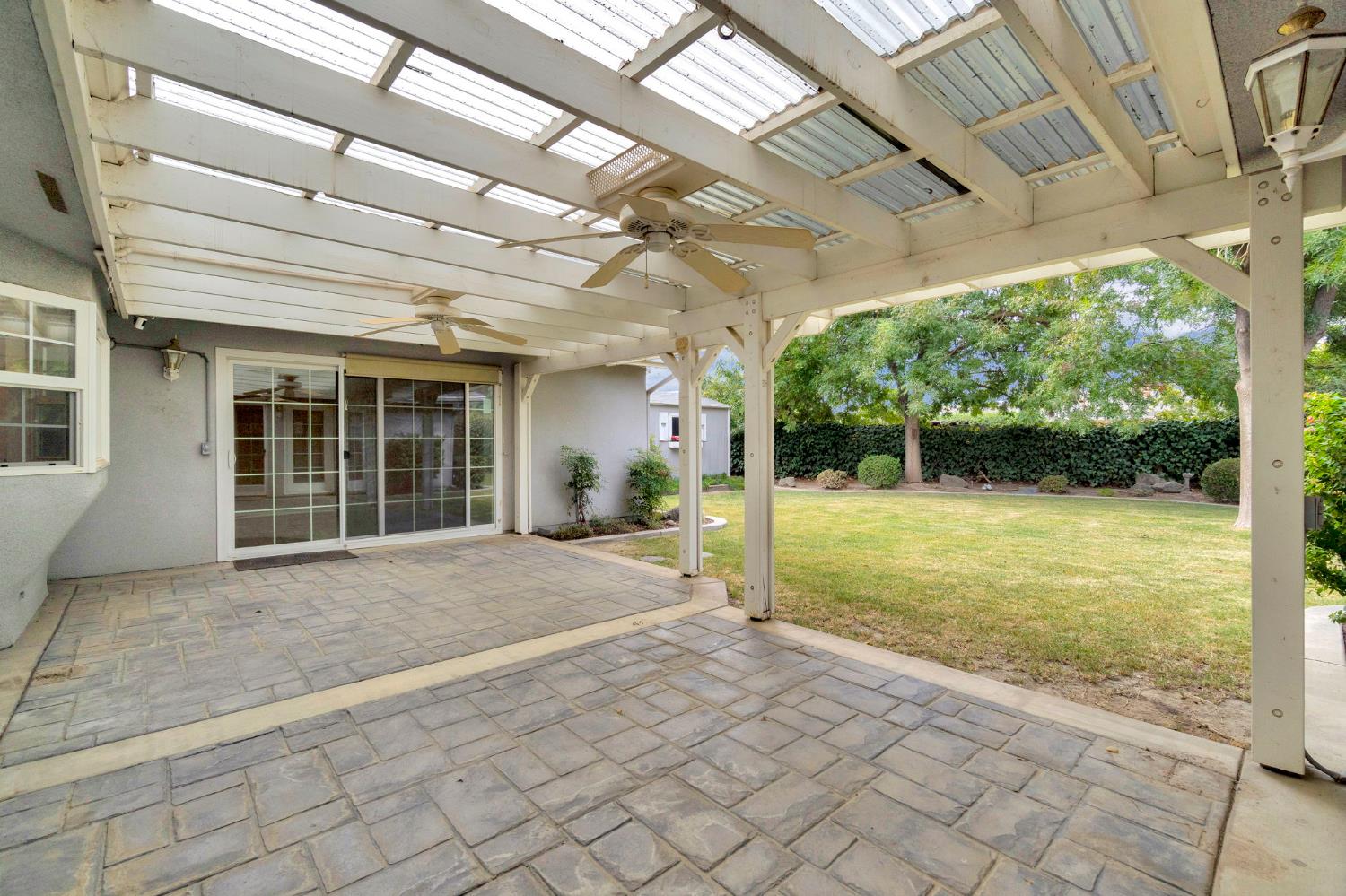 2020 Short Dr, Hanford, CA 93230