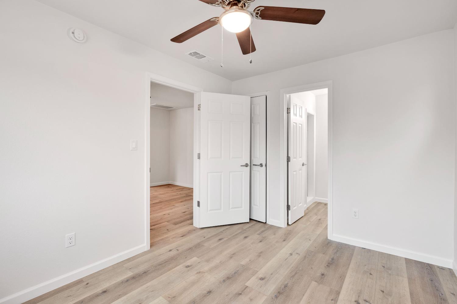 617 N Farris Ave, Fresno, CA 93728