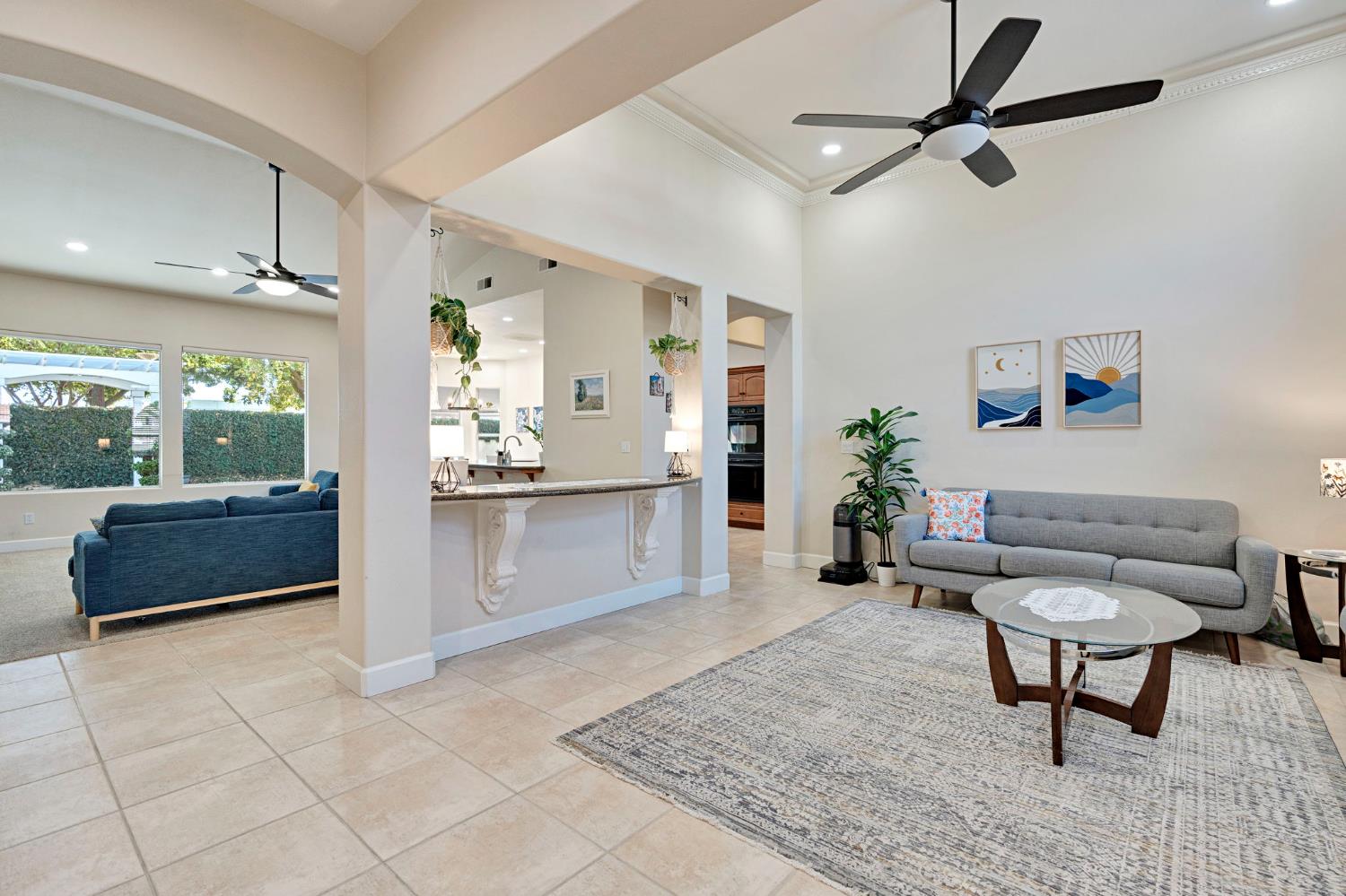 138 W Athens Ave, Clovis, CA 93611