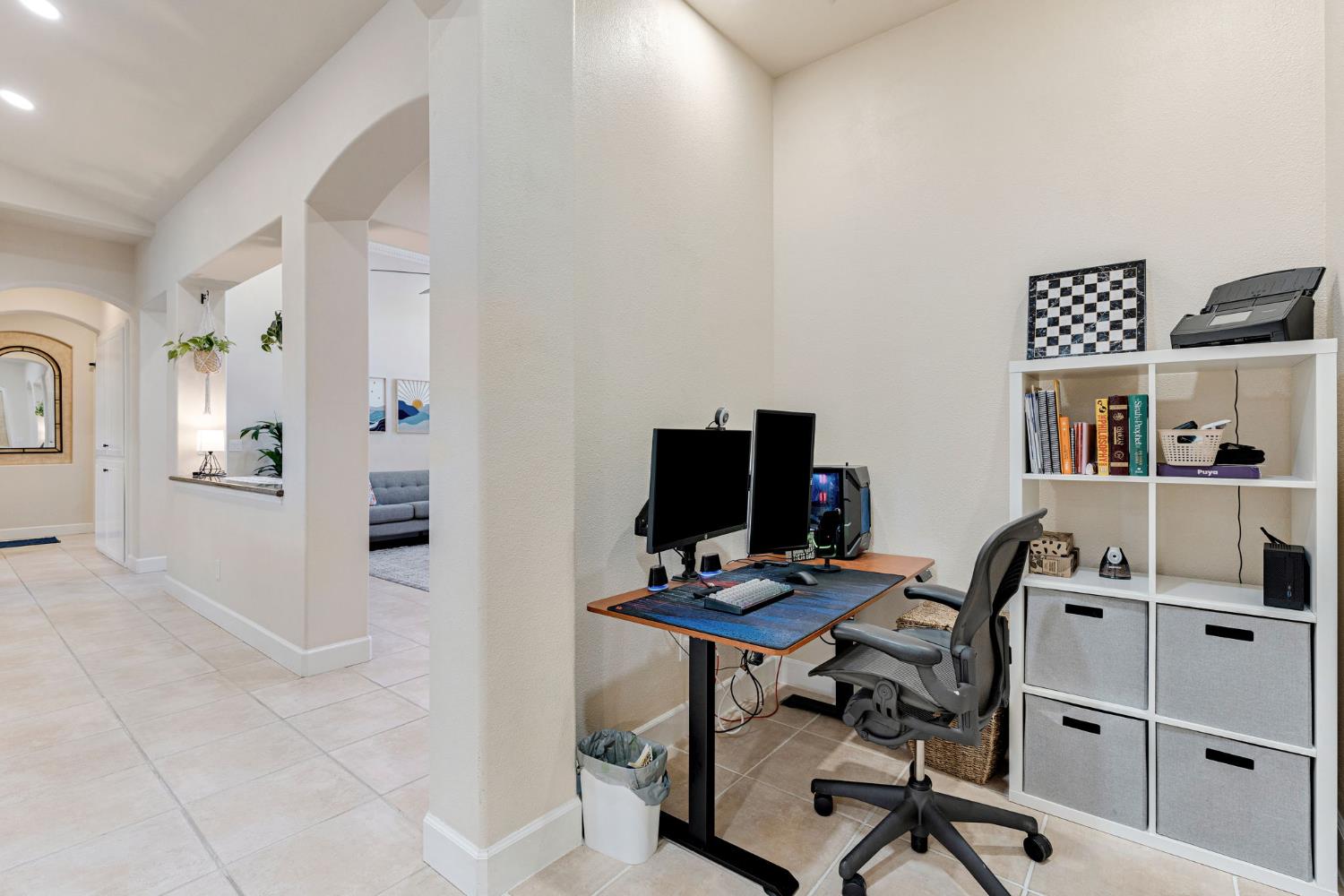 138 W Athens Ave, Clovis, CA 93611