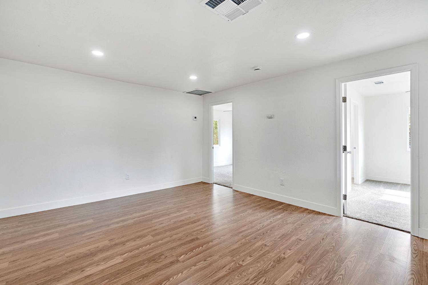 1419 E Yosemite Ave, Madera, CA 93638