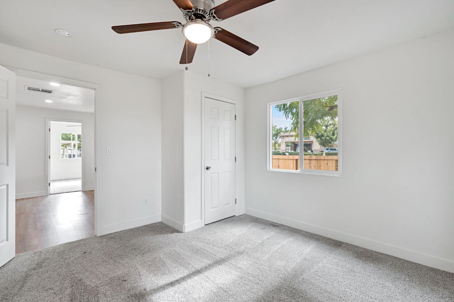 1419 E Yosemite Ave, Madera, CA 93638