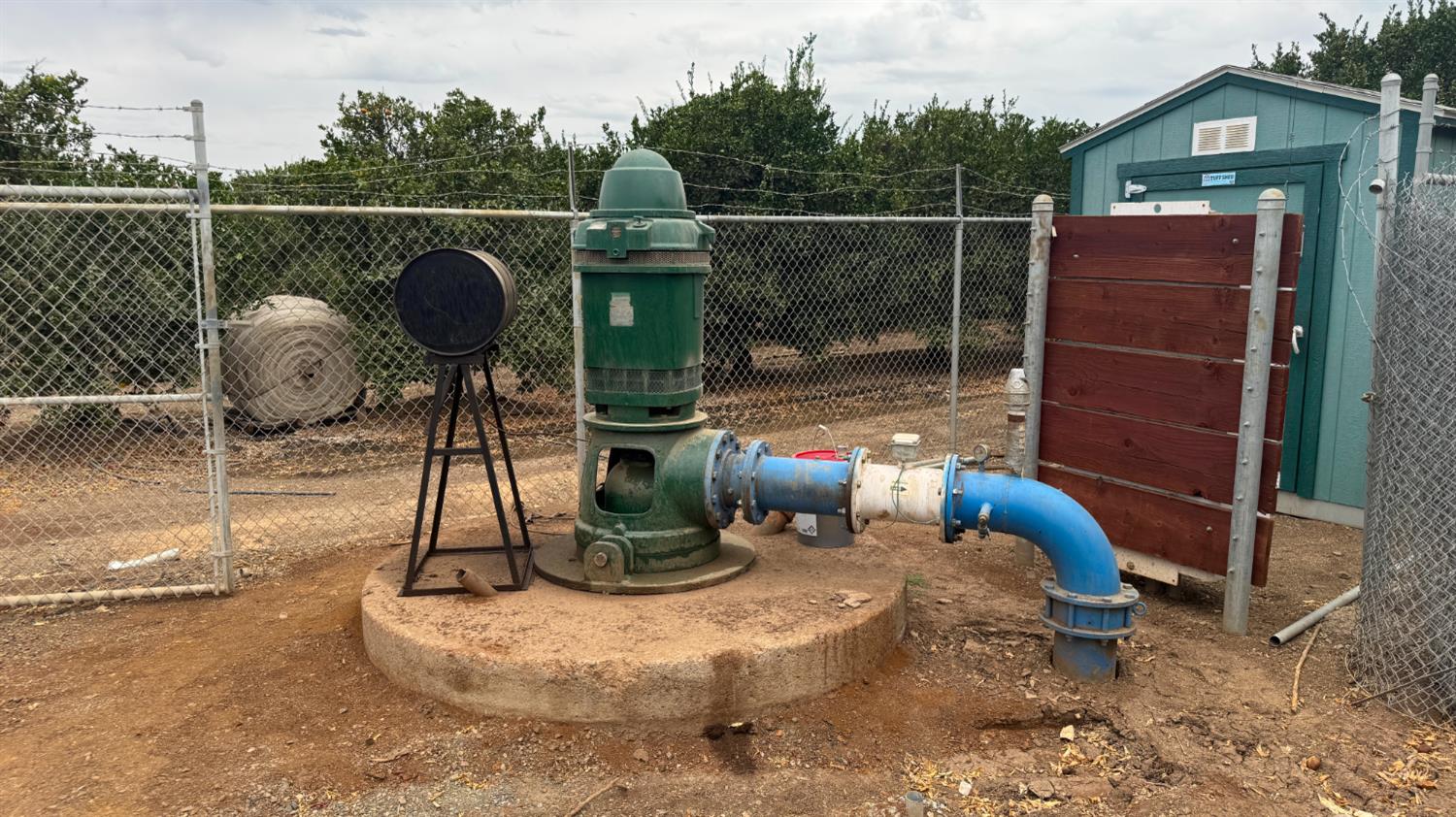 265 Acres Road 240, Ducor, CA 93218