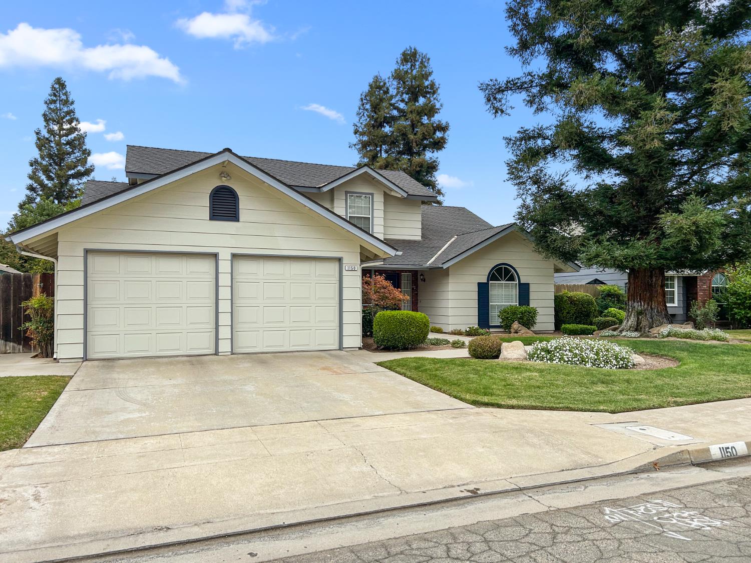 1150 E Cromwell Ave, Fresno, CA 93720