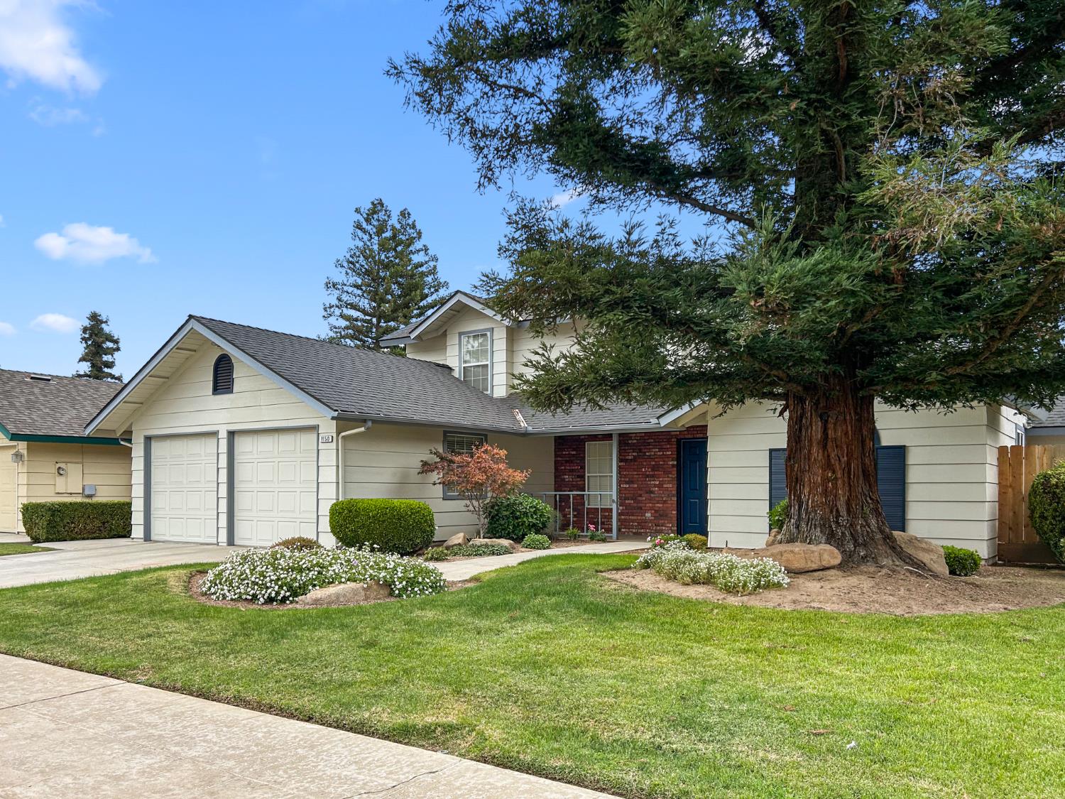 1150 E Cromwell Ave, Fresno, CA 93720