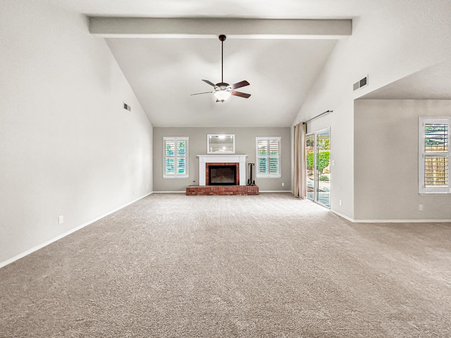 1150 E Cromwell Ave, Fresno, CA 93720