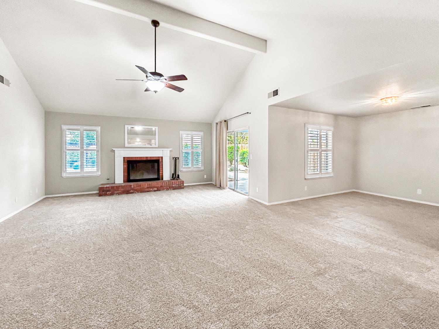 1150 E Cromwell Ave, Fresno, CA 93720