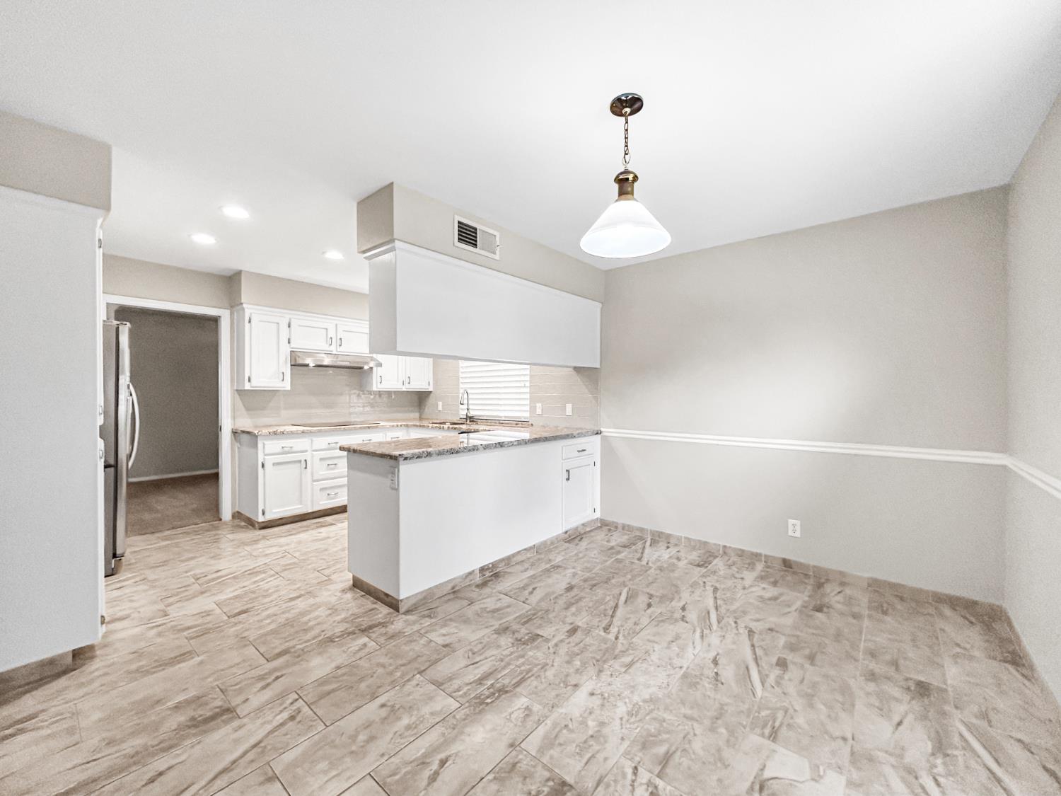 1150 E Cromwell Ave, Fresno, CA 93720