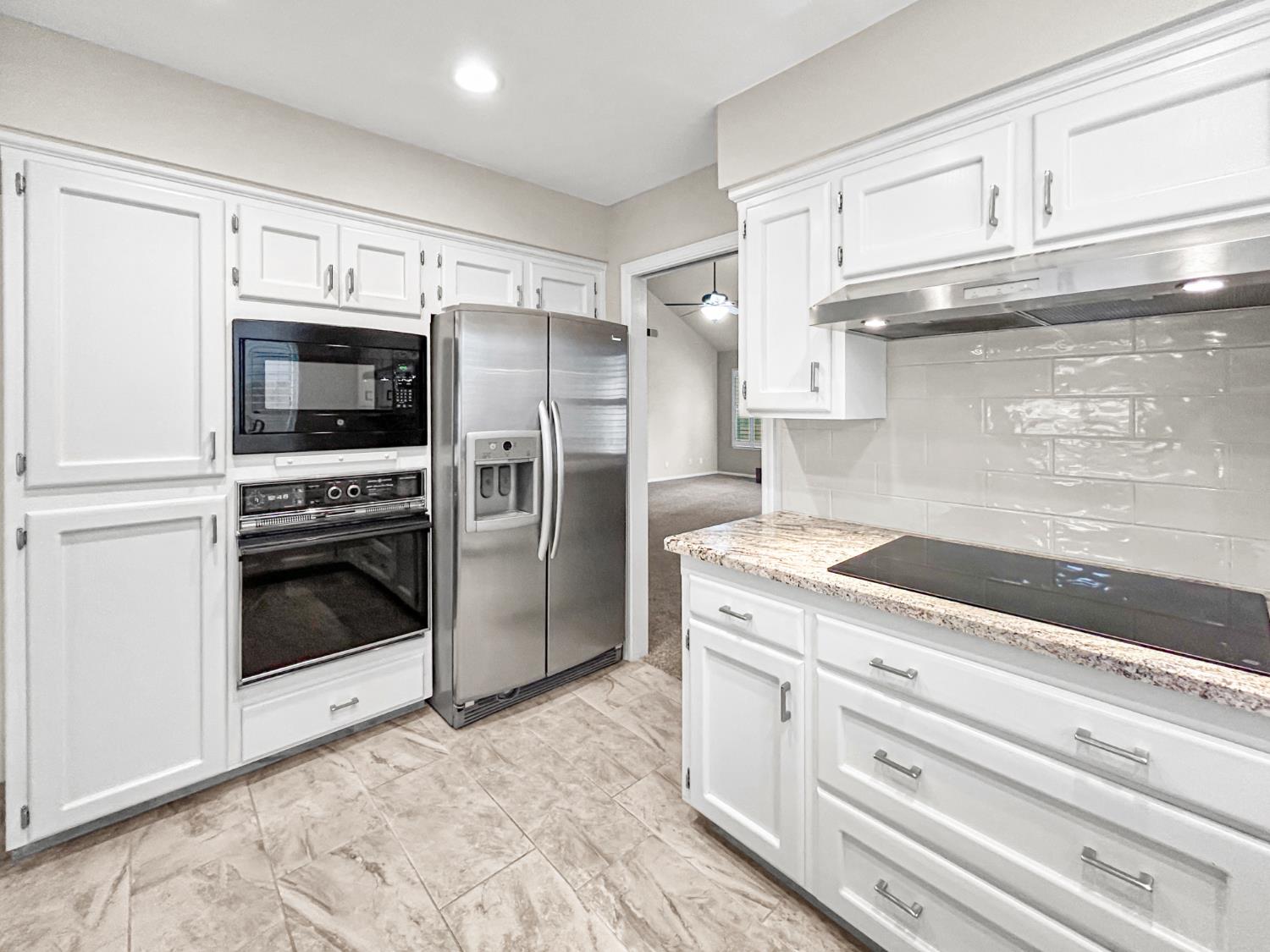 1150 E Cromwell Ave, Fresno, CA 93720
