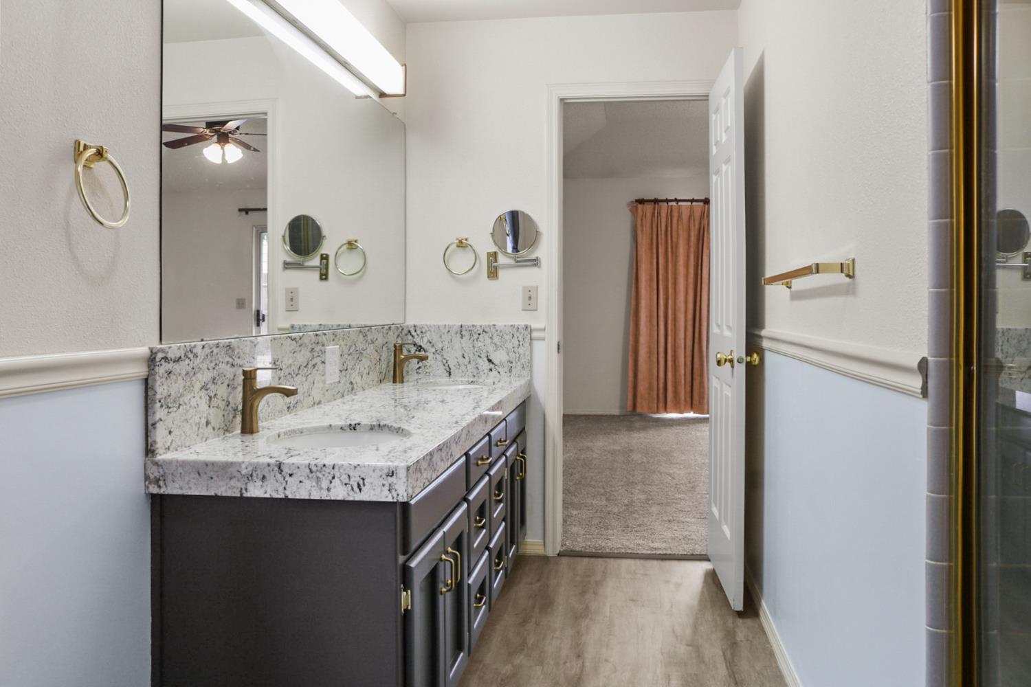 1150 E Cromwell Ave, Fresno, CA 93720
