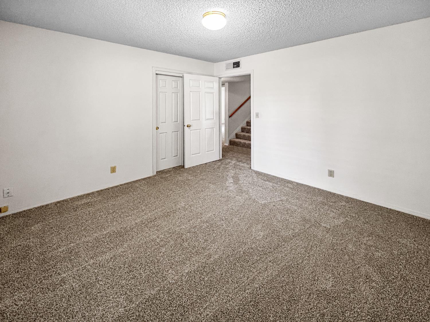 1150 E Cromwell Ave, Fresno, CA 93720