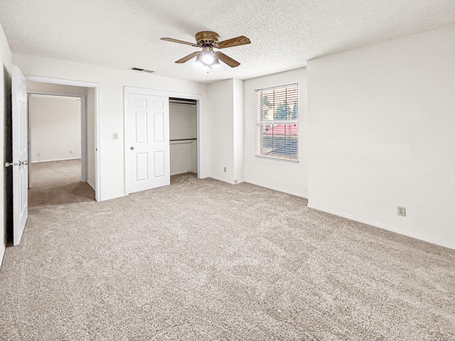 1150 E Cromwell Ave, Fresno, CA 93720