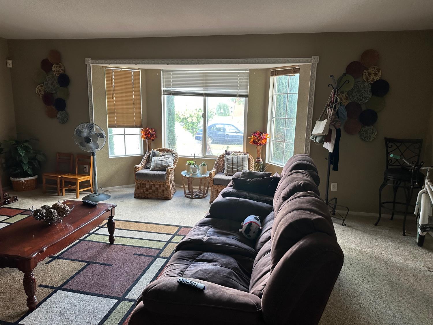 596 ST Teresa St, Merced, CA 95341