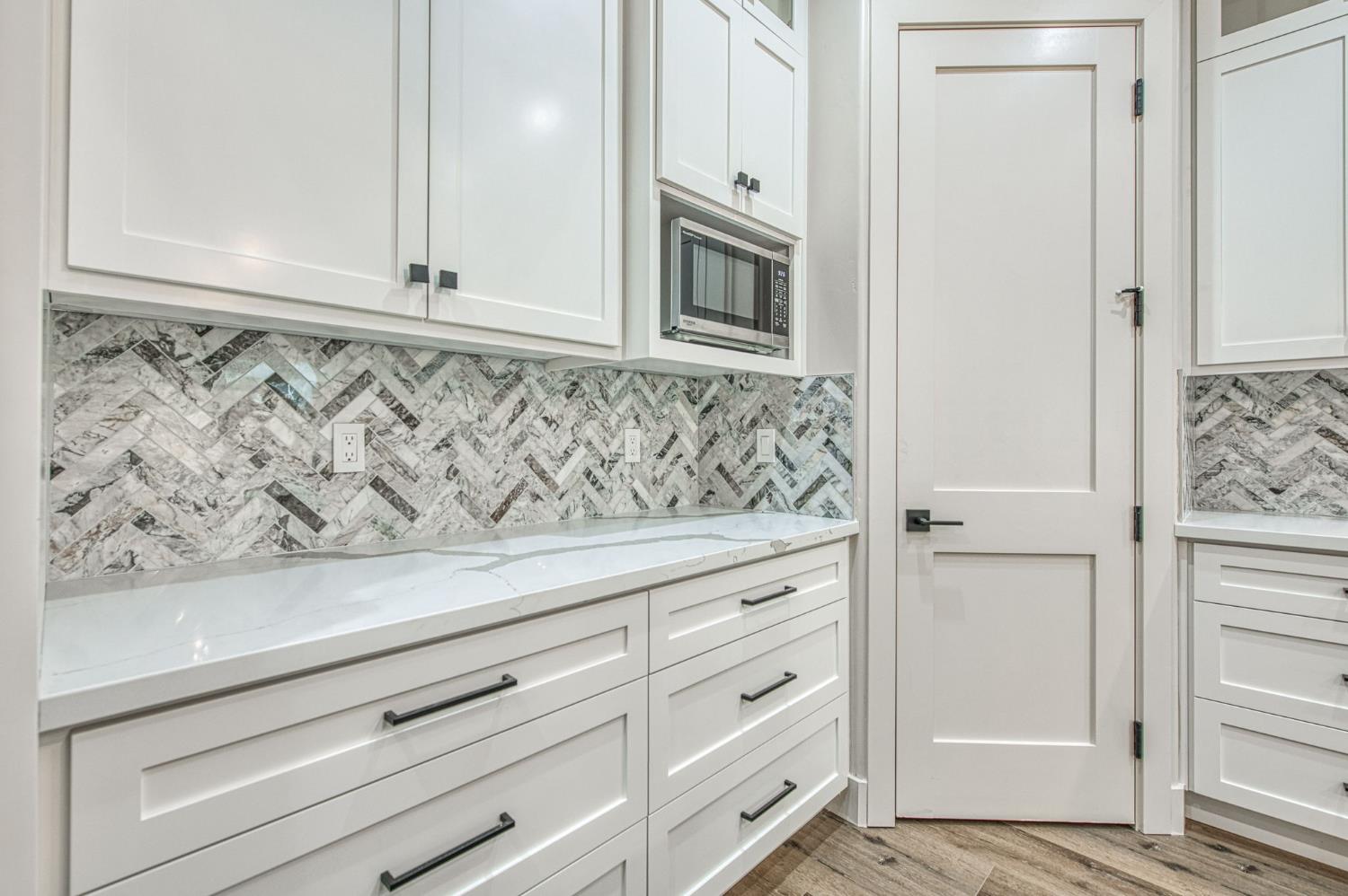 5688 W Mesa Ave, Fresno, CA 93722