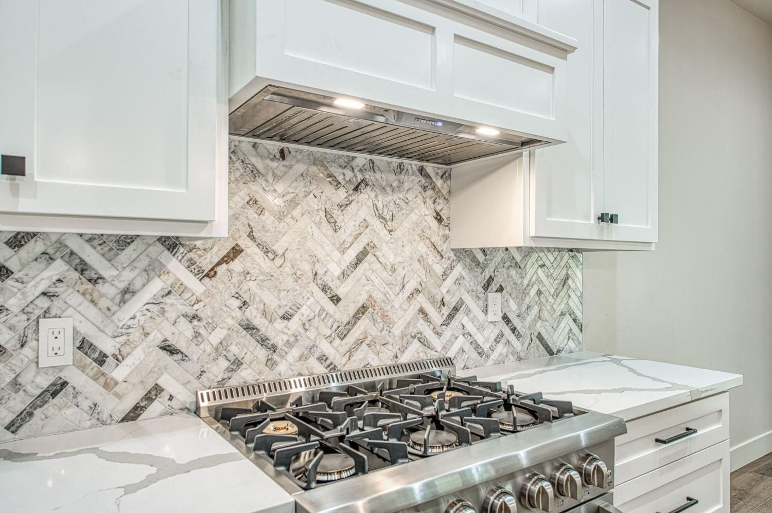 5688 W Mesa Ave, Fresno, CA 93722