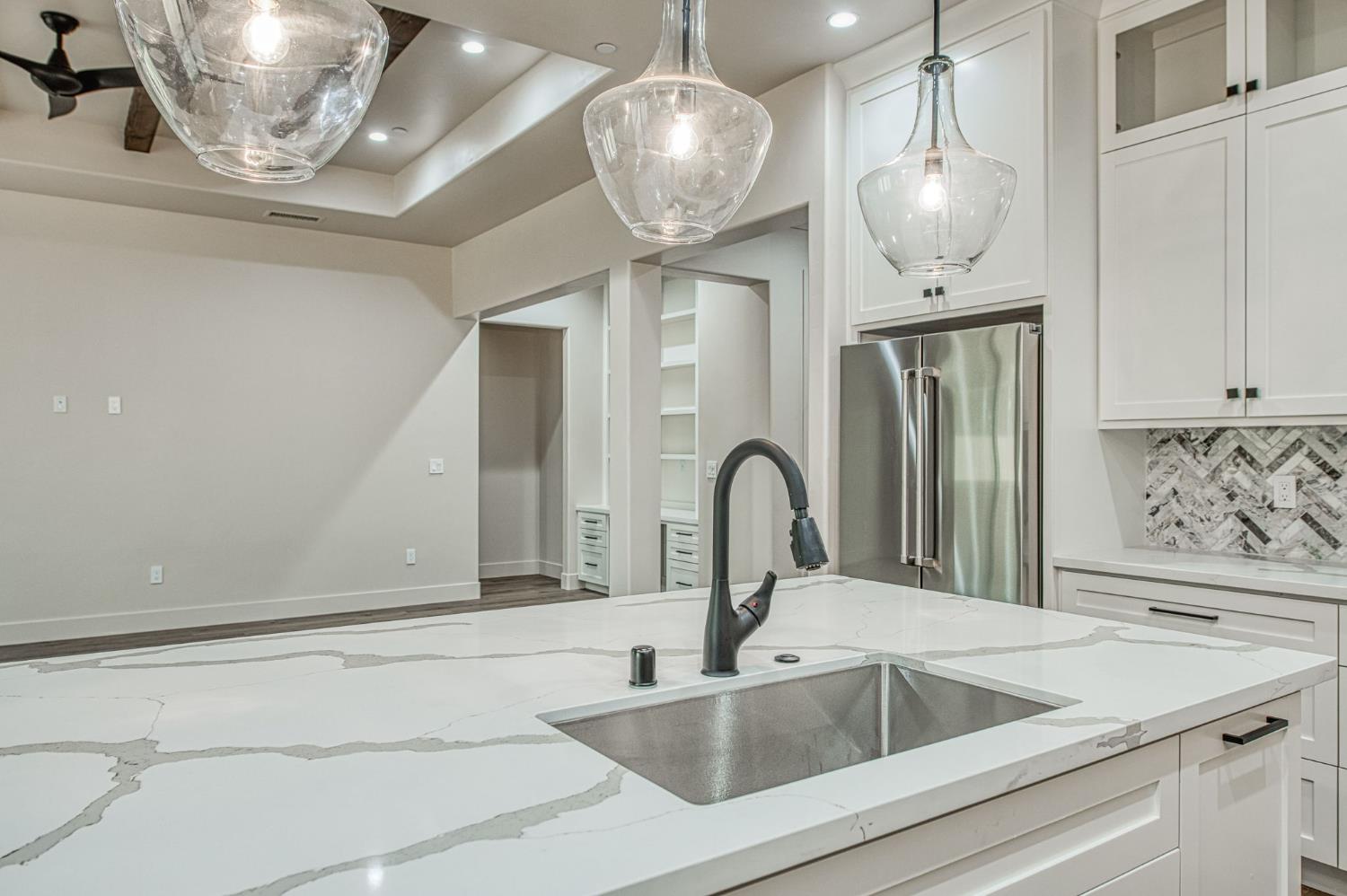 5688 W Mesa Ave, Fresno, CA 93722