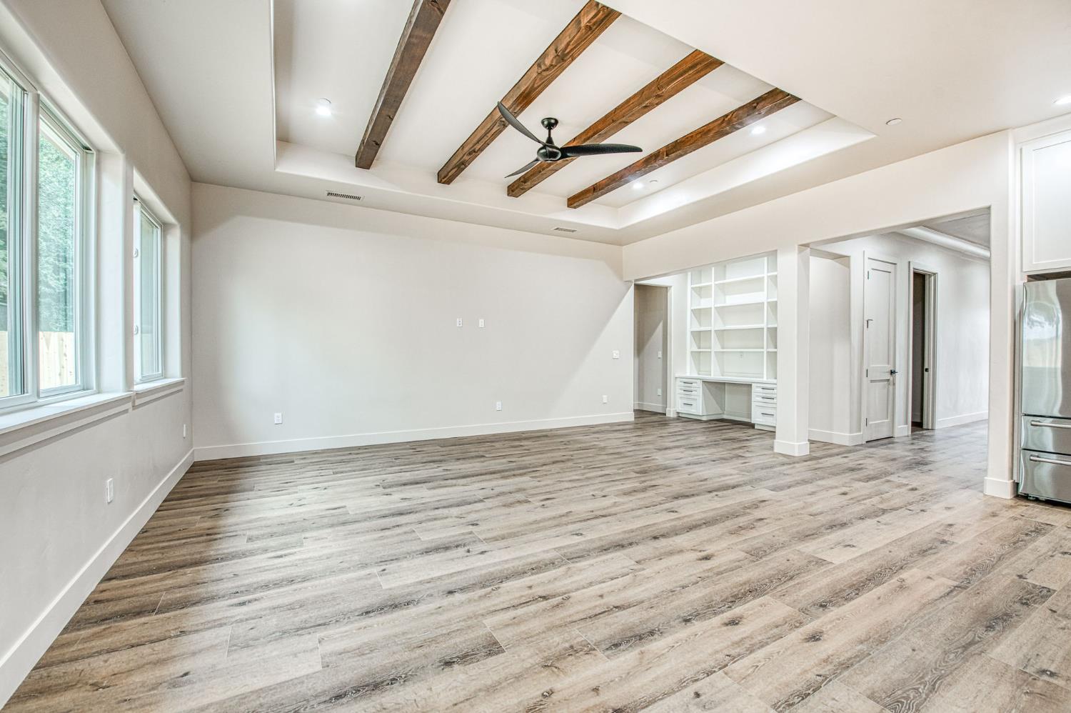 5688 W Mesa Ave, Fresno, CA 93722