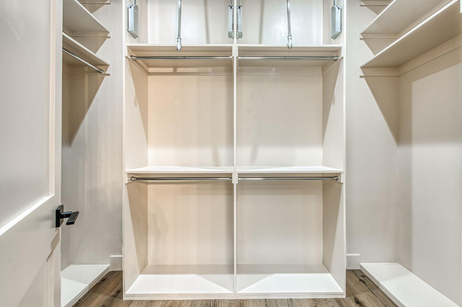 5688 W Mesa Ave, Fresno, CA 93722