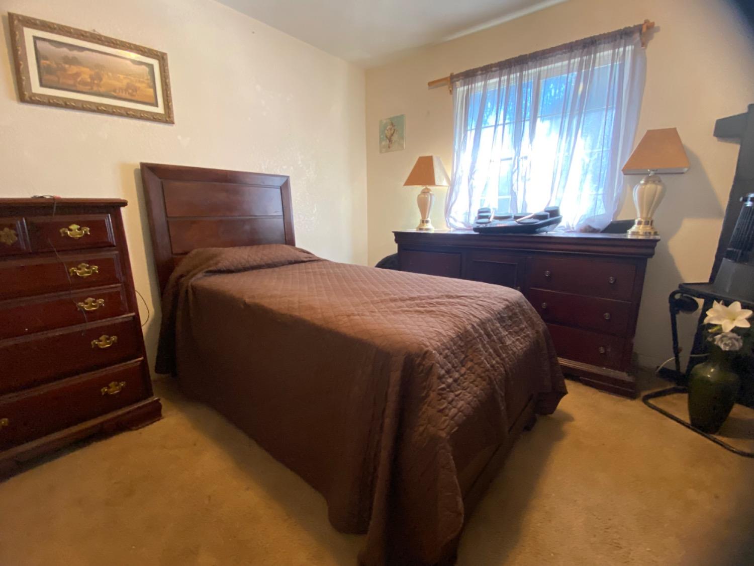 13200 Ave. 414, Orosi, CA 93647