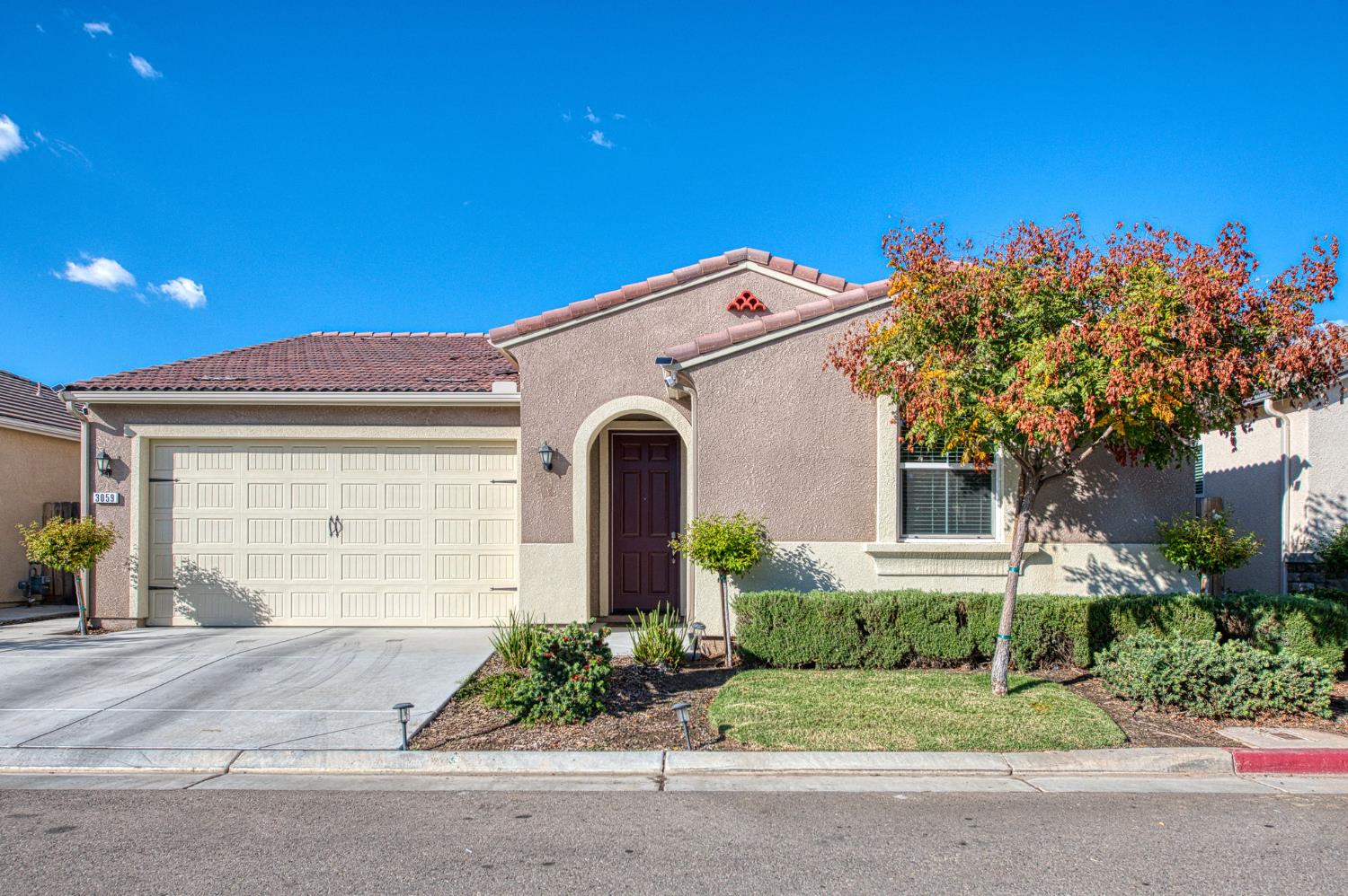 3059 Richert Ln, Clovis, CA 93611