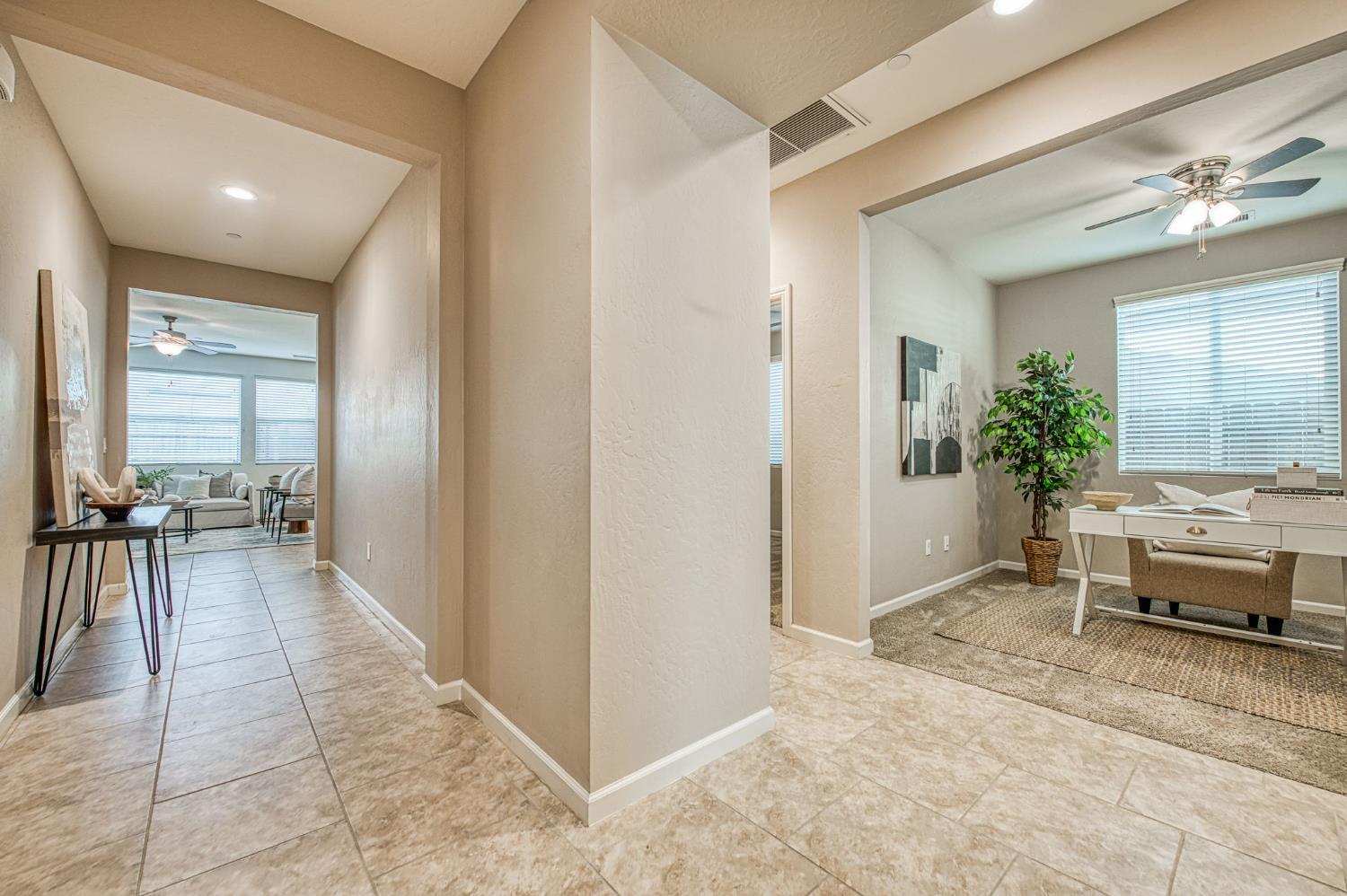 3059 Richert Ln, Clovis, CA 93611