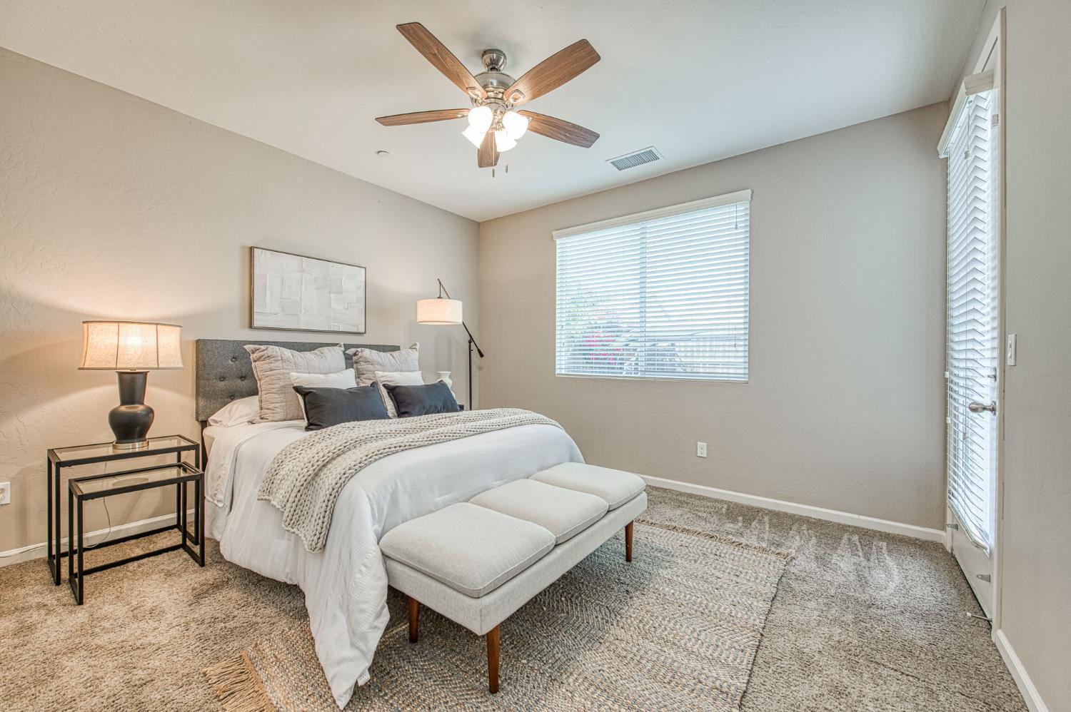 3059 Richert Ln, Clovis, CA 93611