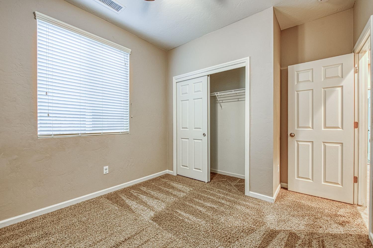 3059 Richert Ln, Clovis, CA 93611