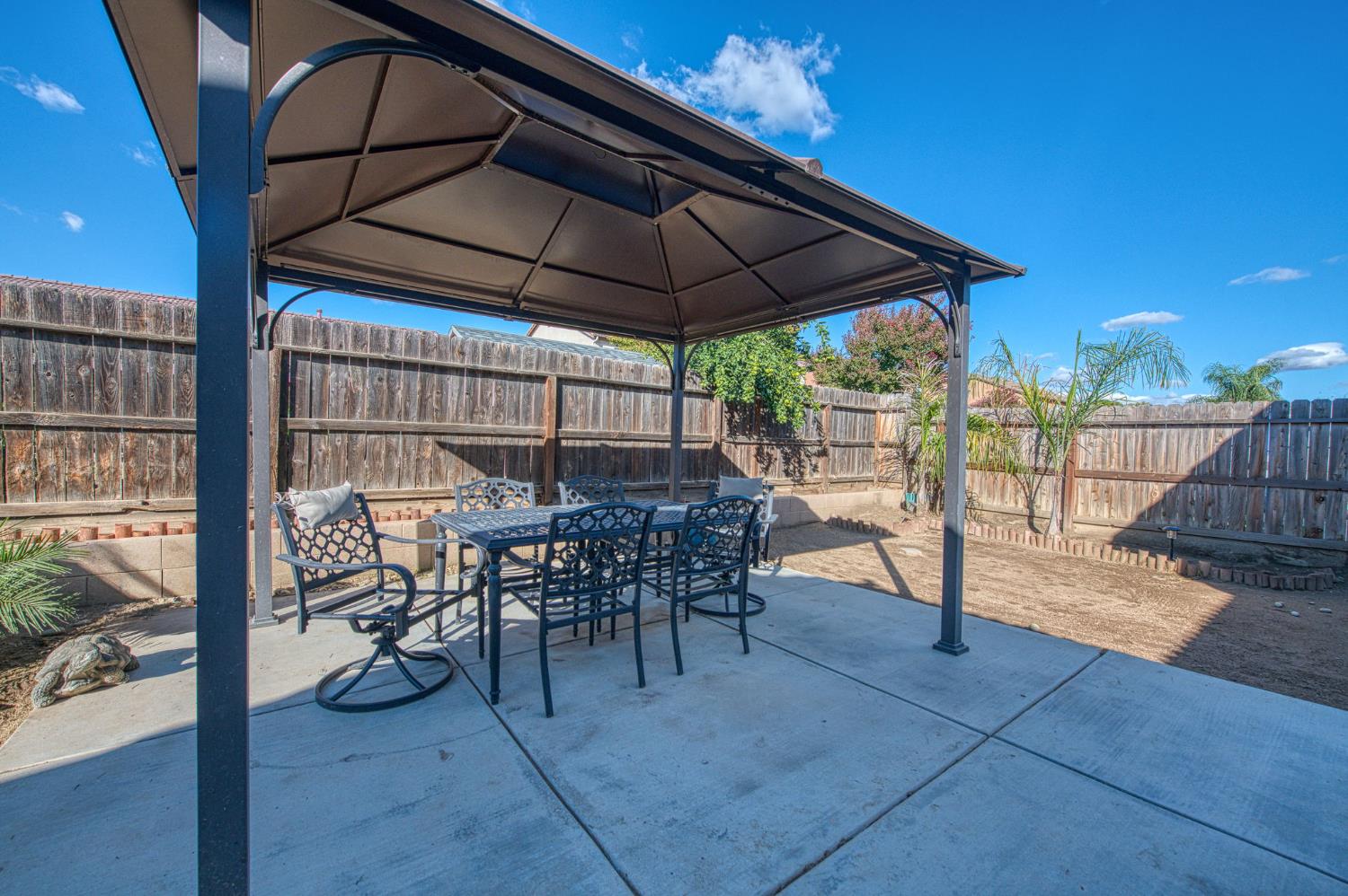 3059 Richert Ln, Clovis, CA 93611