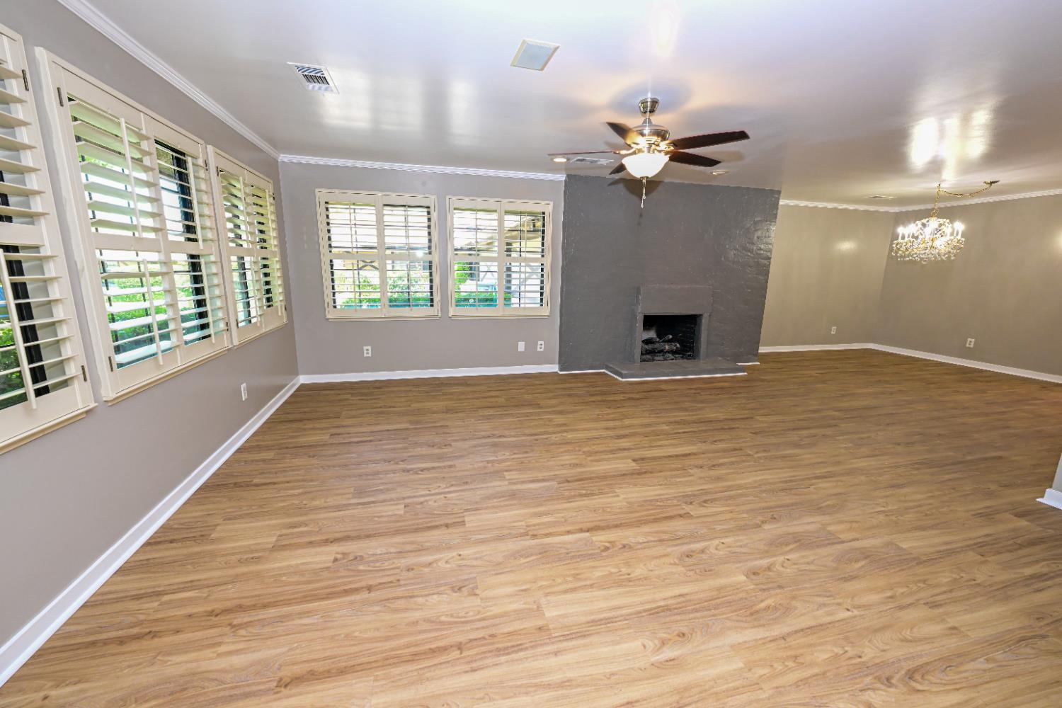 5088 N Forkner Ave, Fresno, CA 93711