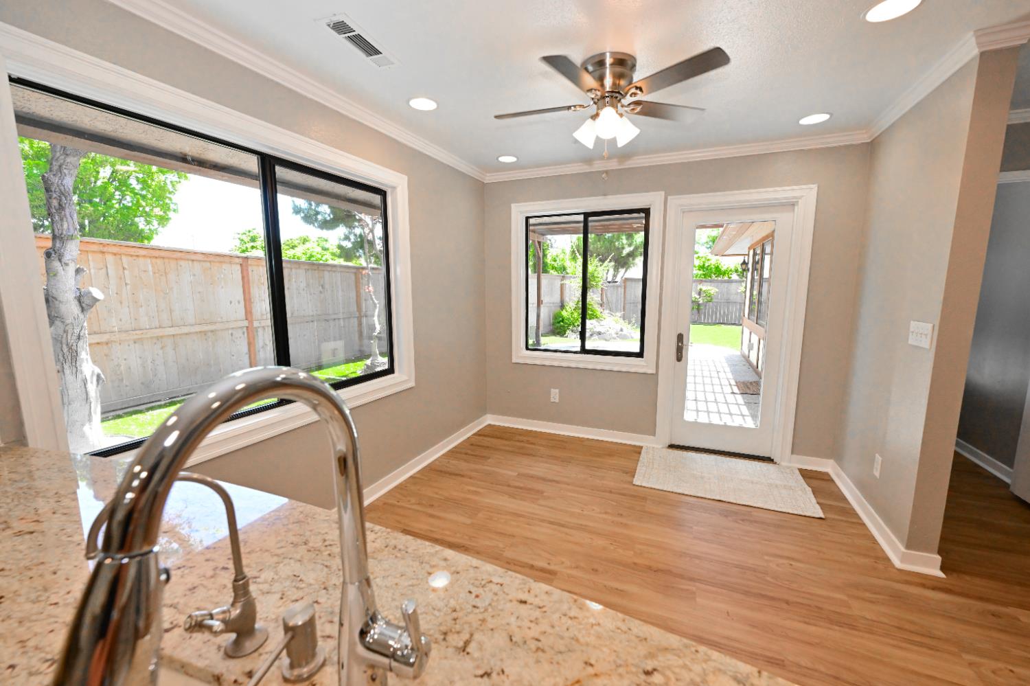 5088 N Forkner Ave, Fresno, CA 93711