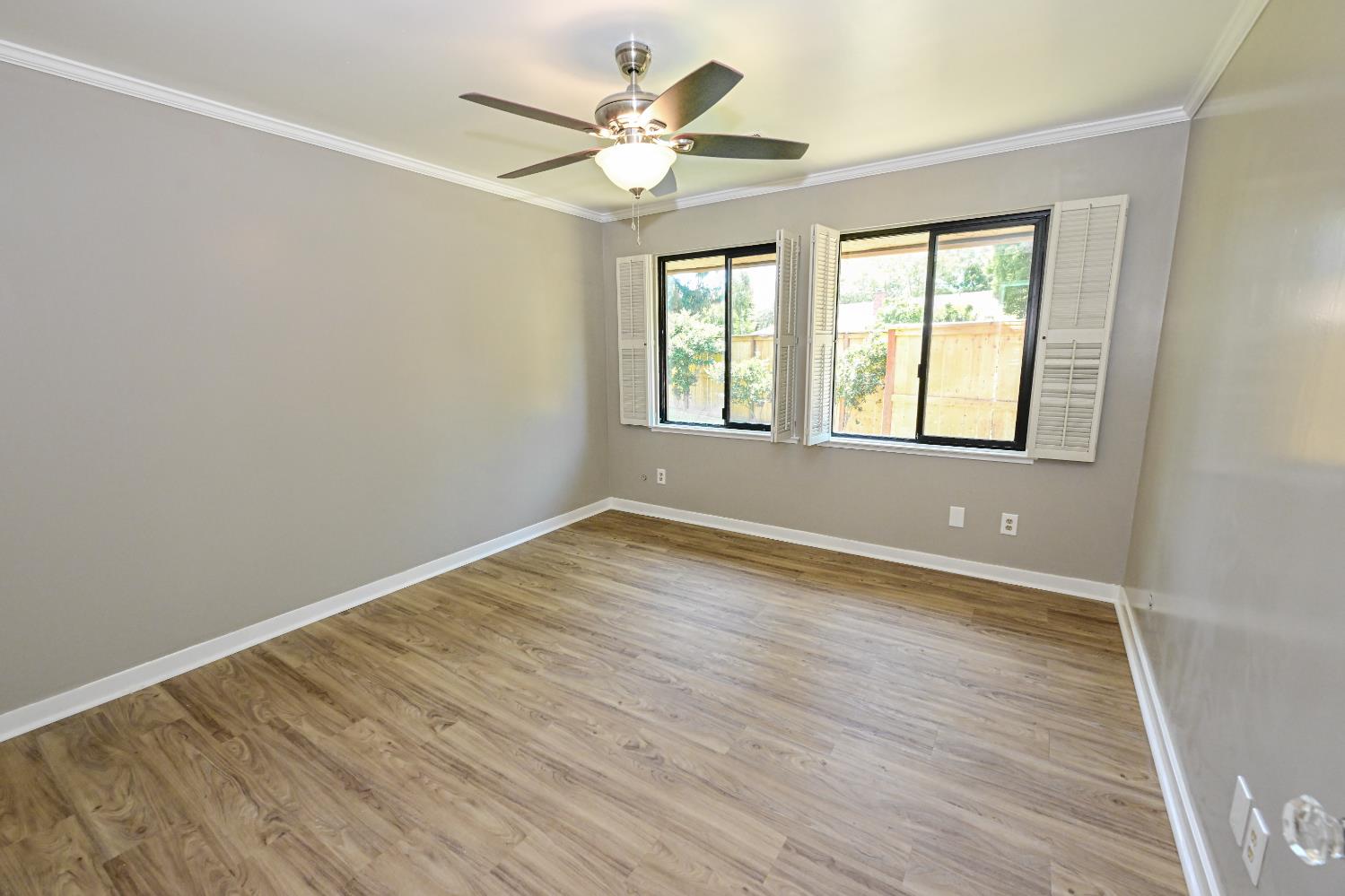 5088 N Forkner Ave, Fresno, CA 93711