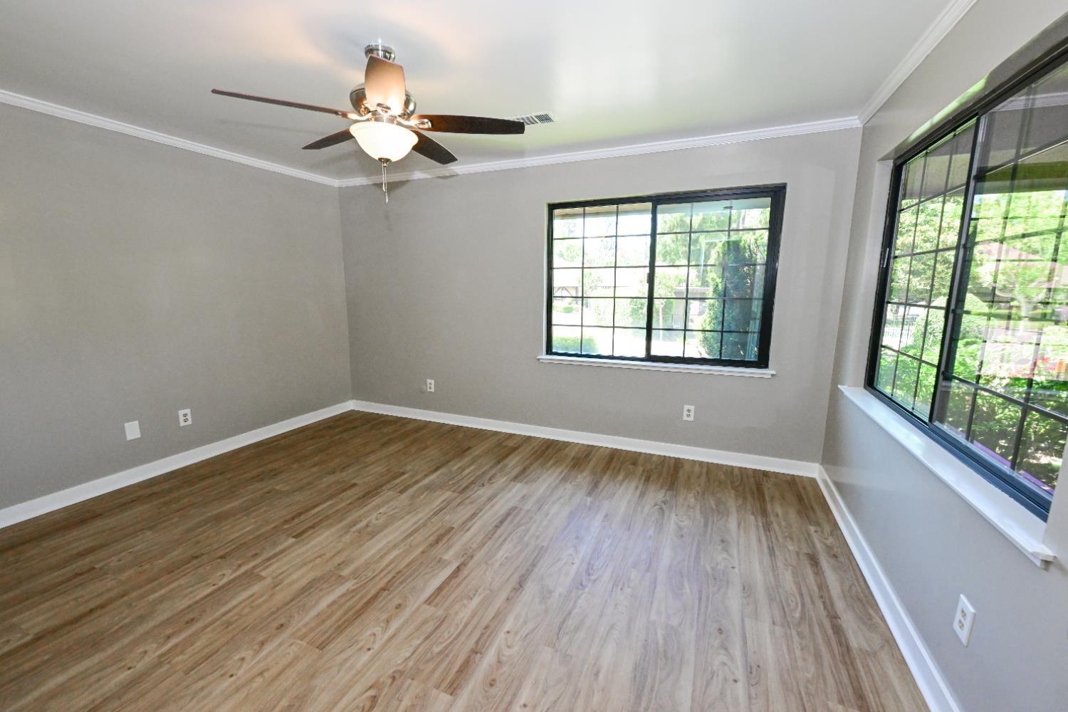 5088 N Forkner Ave, Fresno, CA 93711