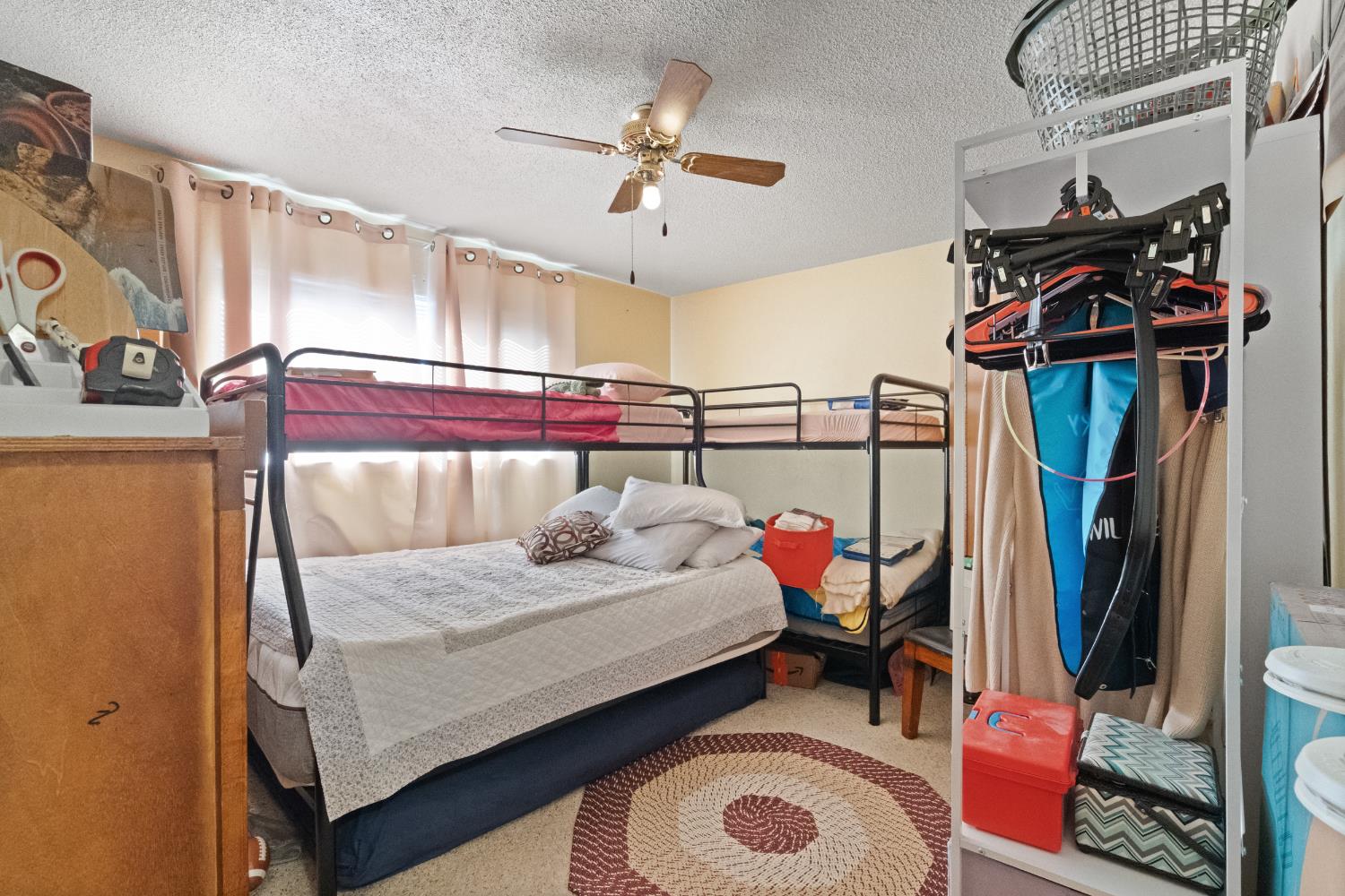 4571 E Fountain Way, Fresno, CA 93726